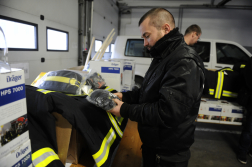 Pályázati tűzoltóeszközök és felszerelések átadása_4