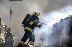Hulladékfeldolgozó telepen keletkezett tűz