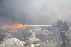 Hulladékfeldolgozó telepen keletkezett tűz